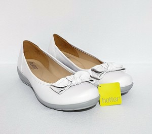 white leather pumps uk
