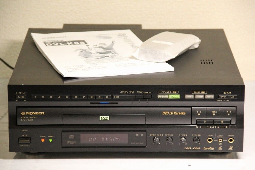 Pioneer DVL-K88 laserdisc player DVD / LD compatible player karaoke [057