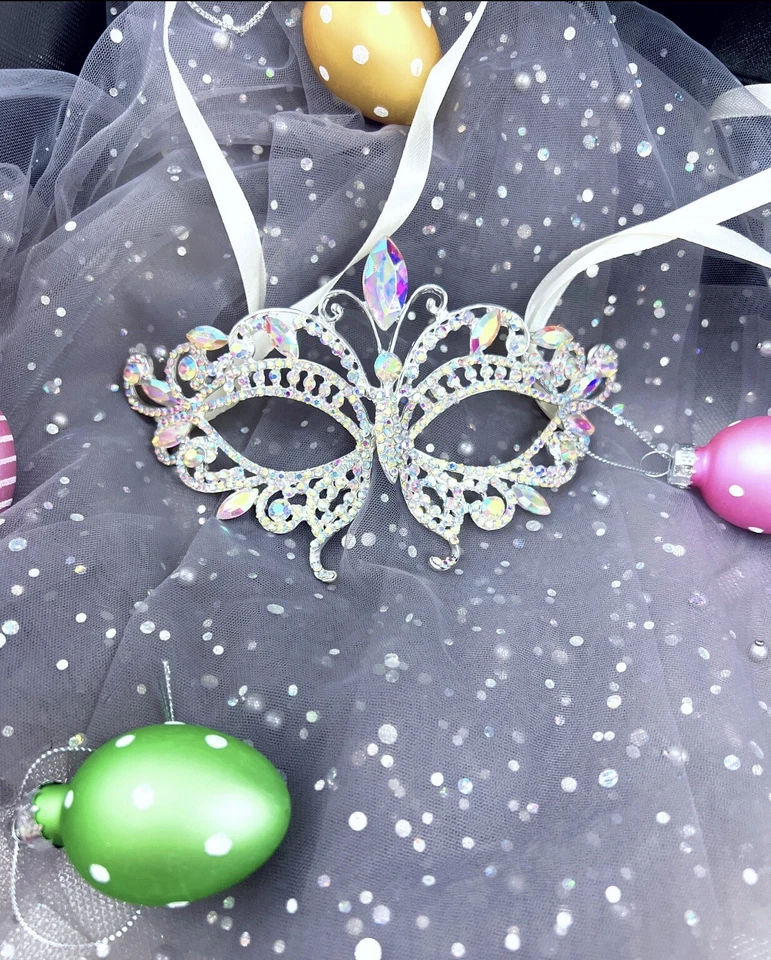 Bridal Rhinestone Masquerade Eye Mask, Ball Halloween, Party, Venetian, Cosplay - Image 3 of 3