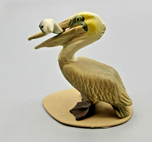 HTF  Handsome Hagen Renaker Specialty Stoneware Pelican w/Fish On Base