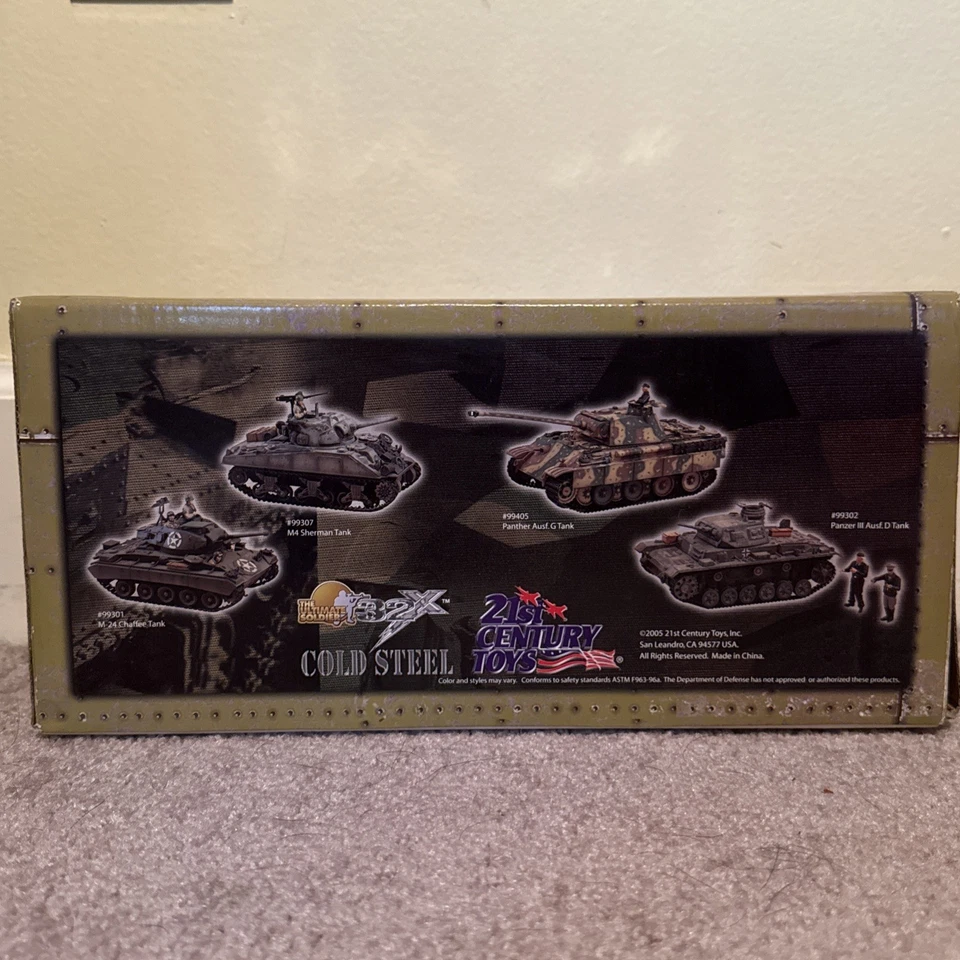 1:32 Scale 21st CenturyToys Ultimate Soldier WWII GermanArmy JagdTiger Tank OPEN - Image 3 of 3