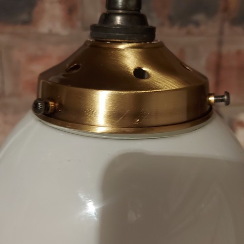 VINTAGE ART DECO OPALINE WHITE GLASS CEILING PENDANT LIGHT SHADE & BRASS GALLERY - Picture 2 of 12