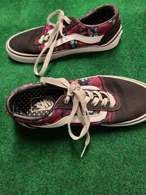 Vans womens size 8, multi-color good shape