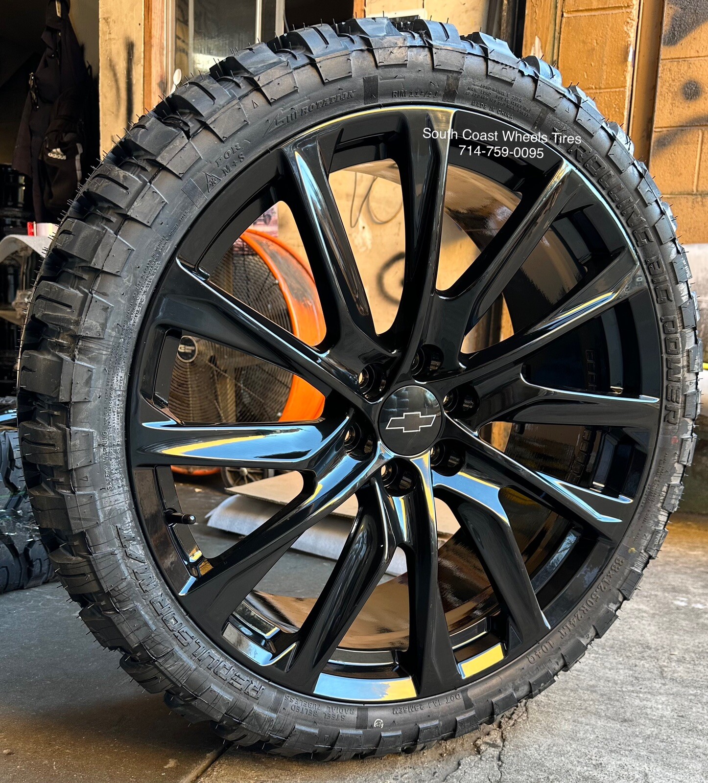 24” ESCALADE FR98 BLACK WHEELS Silverado Tahoe Yukon Sierra 33” MT Mud TIRES