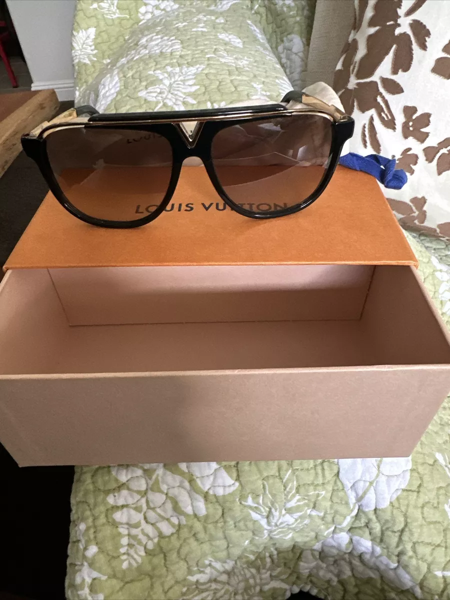 louis-vuitton sunglasses men mascot black and gold