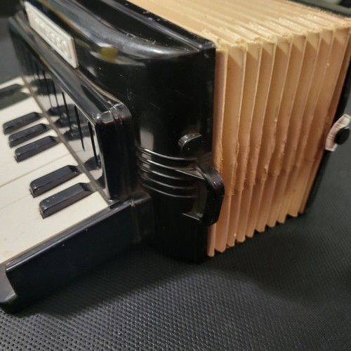 Vintage Toy Squeezebox Proll-O-Tone Kids Old Virtuoso Accordion Works - Picture 8 of 14