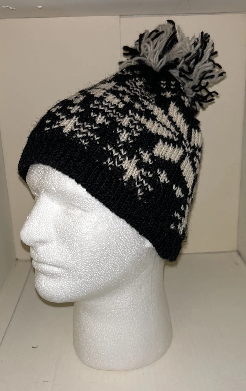Handmade 100% New Zealand Wool Fair Isle Snowflake Pom Beanie Fleece Lined Black