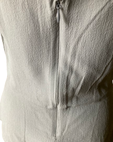 THEORY Light Gray Sleeveless Surplice Neckline 100% Silk Tiered Blouse Sz M - Picture 5 of 6