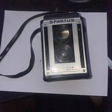 Vintage Spartus Full-Vue Twin Lens Camera
