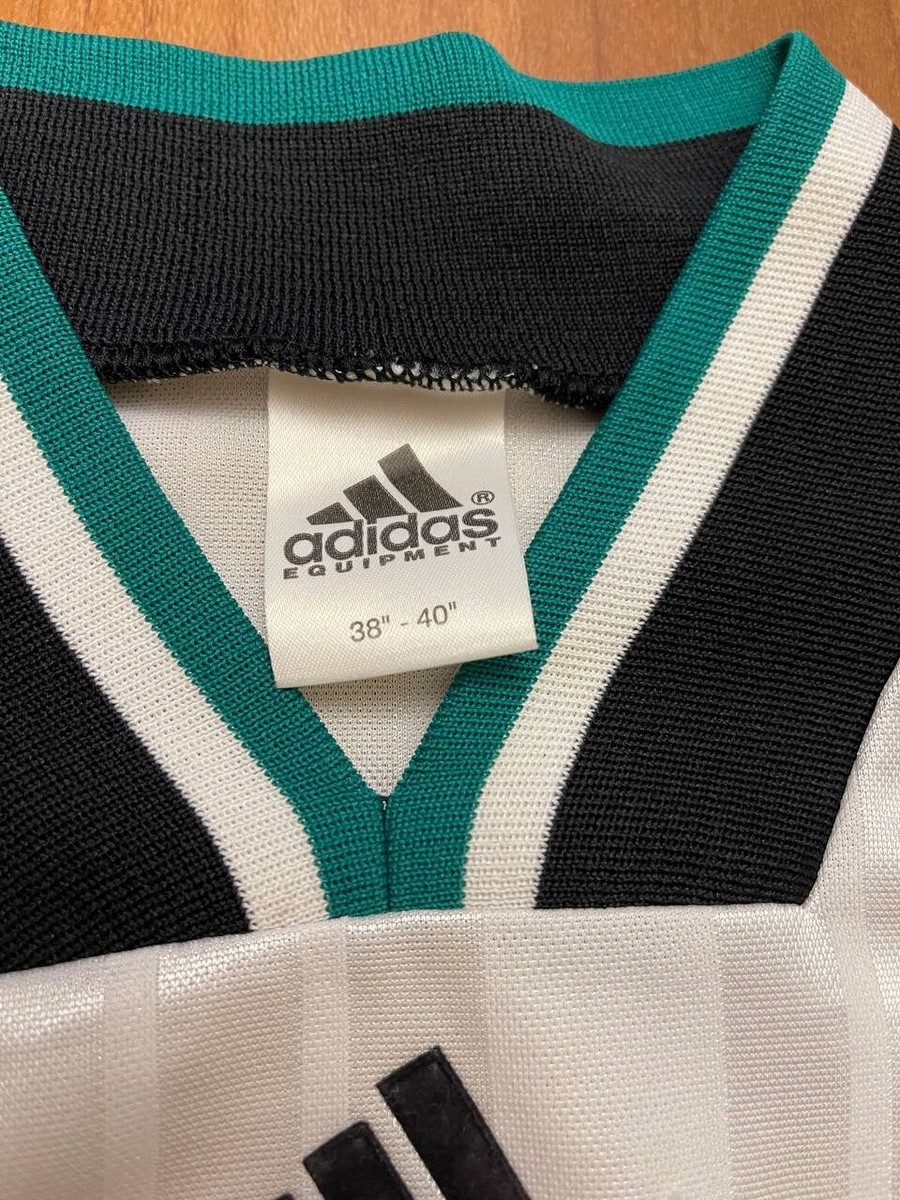 リバプール アディダス ジャージMcMANAMAN 17 Liverpool 1993/1995 Adidas Away Football Shirt #17 McManaman