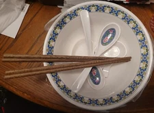 Set of 2 Japanese Large 8.5" Ramen Noodle Bowls w/Chopsticks, Spoons, Sauce Cups