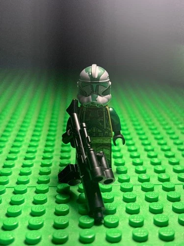 Lego Star Wars Phase 2 Commander Gree Misprint Minifigure. GOOD CONDITION