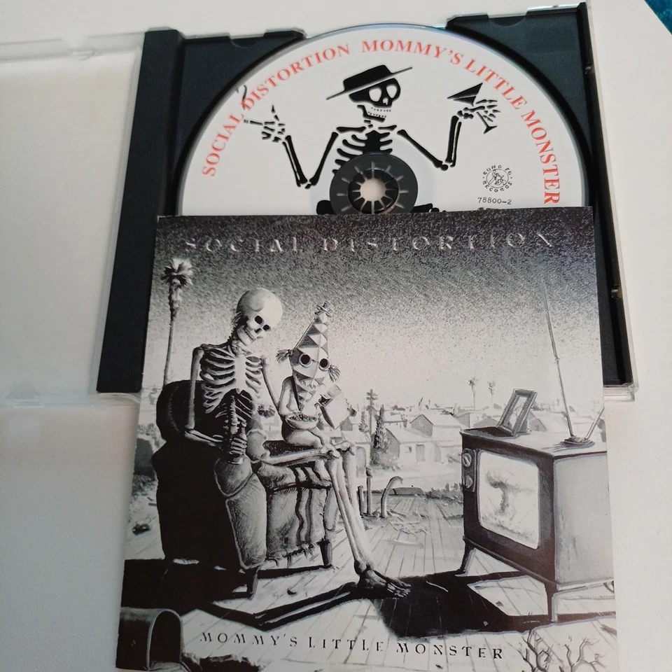 Cd / Mommys Little Monster von Social Distortion / Kung Fu Europe 1982 - Bild 2 von 4