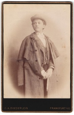 Fotografie C.A. Doederlein, Frankfurt a. O., Grosse Scharrnstr. 81, Eleganter j 