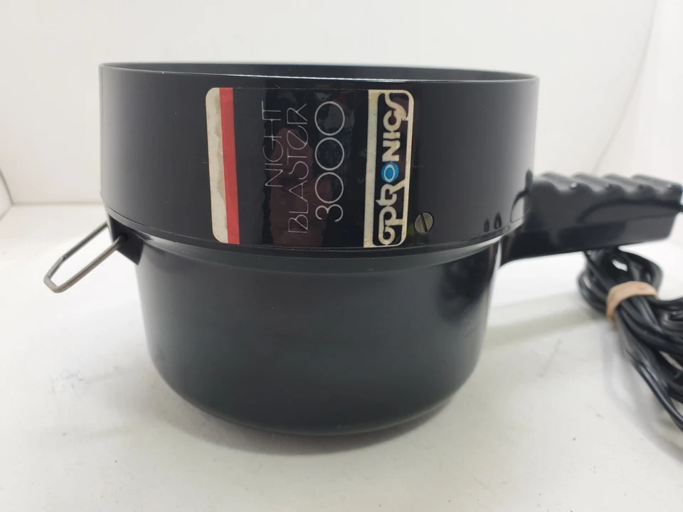 Vtg 1988? Optronics Night Blaster 3000 12v 300,000 Candle Power Spot Light Works - Image 4 of 4