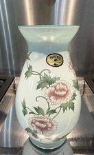 Vtg Bohemia Crystalex Czech Hand Made Floral Vase