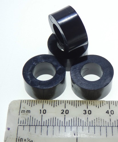 M10 BZP Pan Head Screws 30, 20 or 15mm, spacers 5 or 10mm plus M10 washers. - Picture 19 of 30