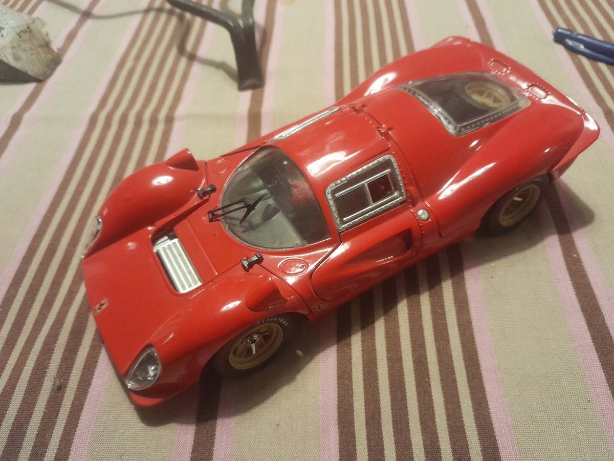 ジョエフ／Jouef evolution 1/18 フェラーリ 330 JOUEF EVOLUTION 3005 Scale 1/18 | FERRARI 330 P4 1967 RED