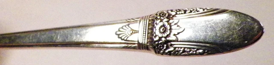 2 First Love Soup Spoons Silverplate Oval Bowl 1847 Rogers Bros International - Изображение 3 из 4