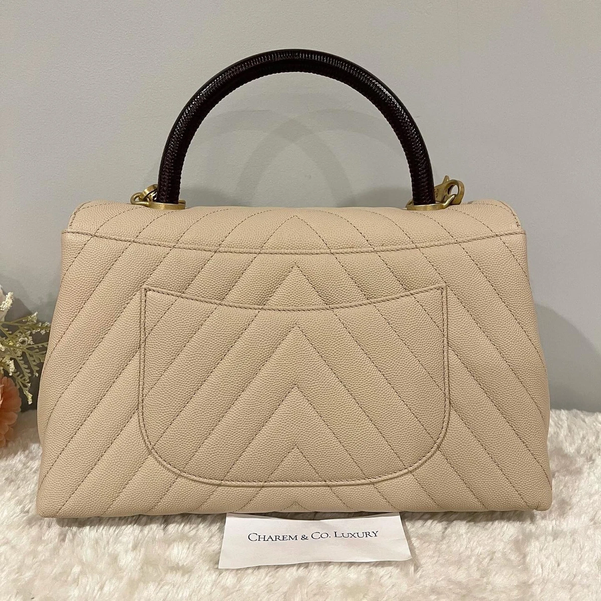 100% AUTH! 🤎 Chanel Medium CoCo Lizard Handle 🤎 Chevron Beige Flap Bag