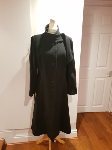 Windsmoor 70% wool long and warm luxury 