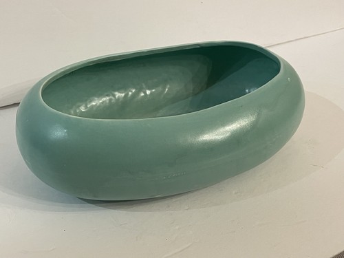Vintage Roseville Pottery, Green Shallow Dish, Marked With Signature - Picture 8 of 13