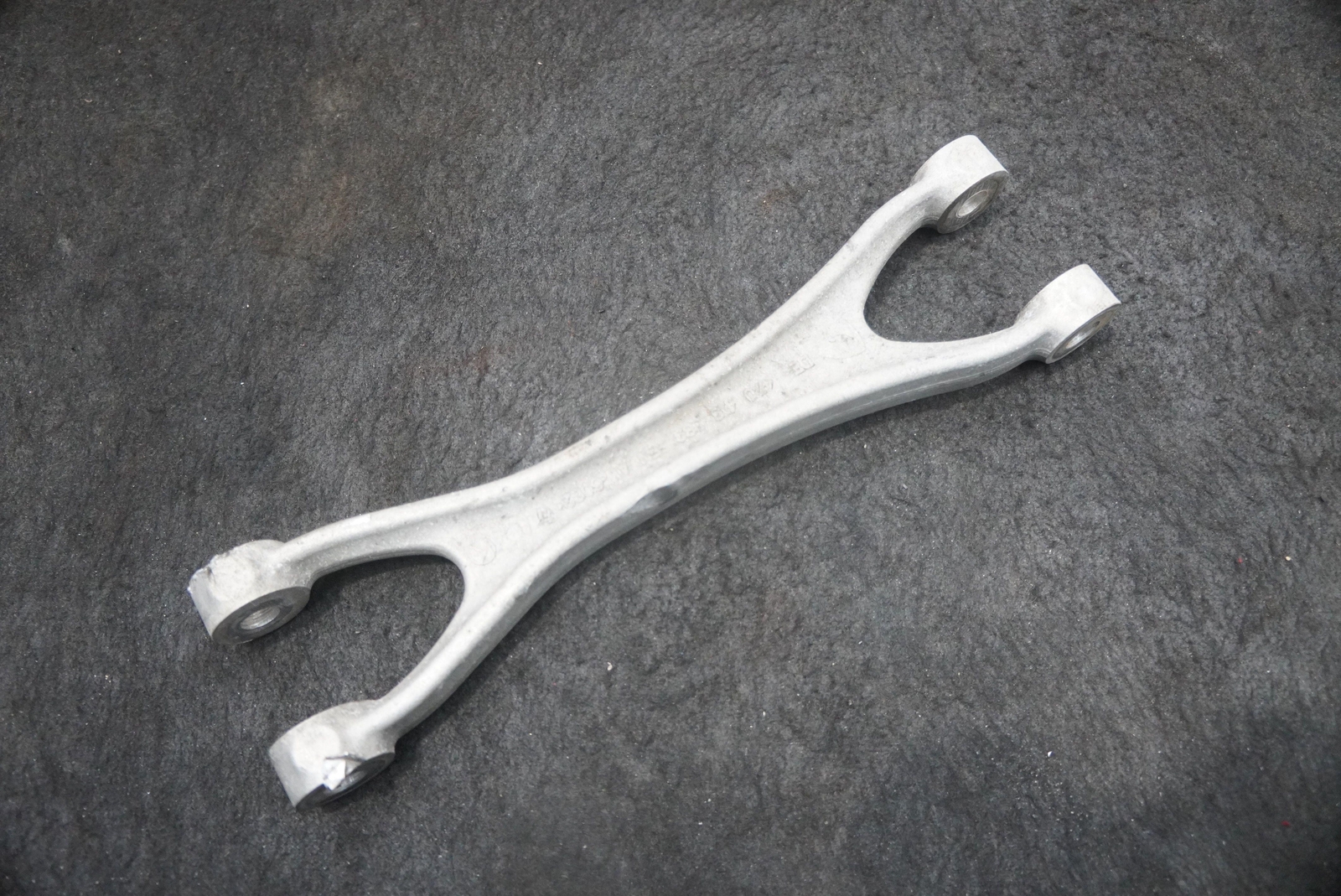 Front Lower Push Rod Control Arm 470413383B OEM Lamborghini Aventador 2015