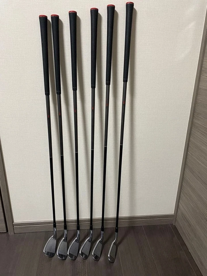 TaylorMade RSi2 Iron Set 6pcs 5-PW TM7-215 Carbon Shaft Flex Regular - Image 2 of 4
