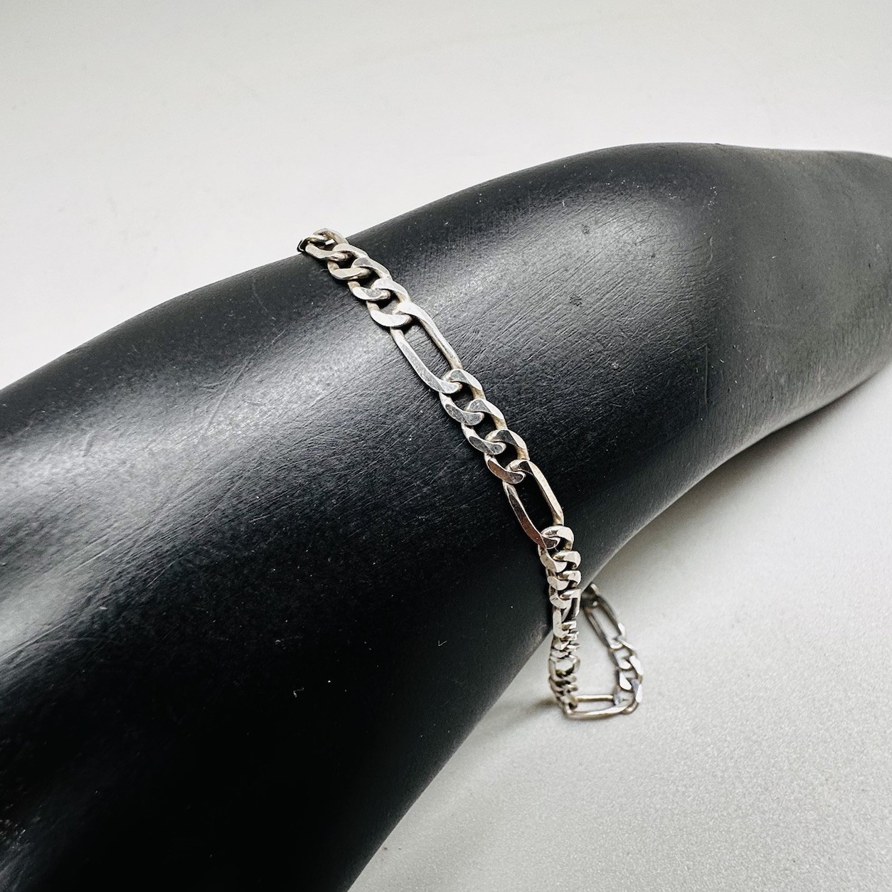 Sterling Silver 925 Italy Figaro Chain 4mm Wide Bracelet  8.25”