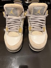 Jordan 4 SE craft photon dust sneaker size 5Y