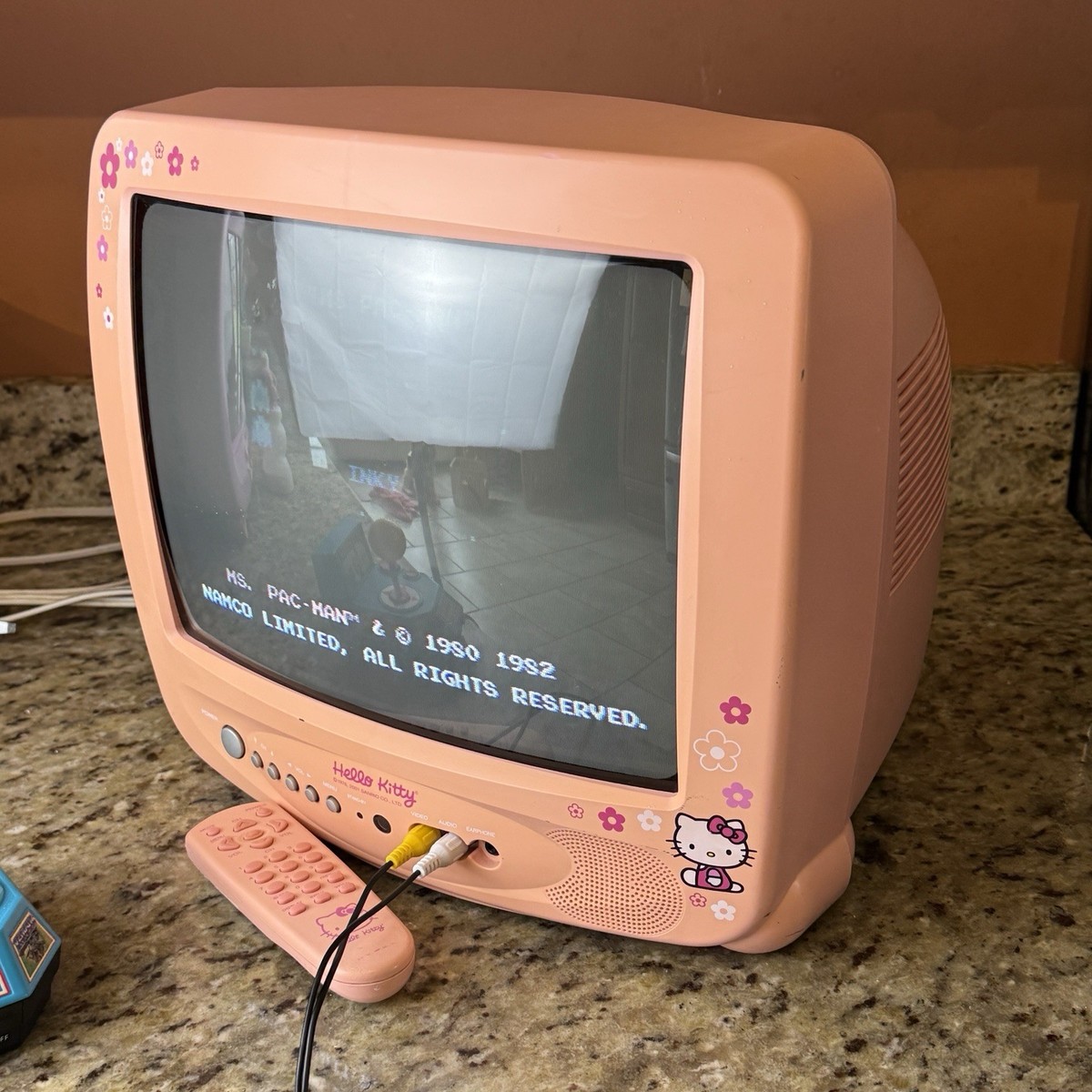 Hello Kitty Pink CRT TV SanrioHKTV13 Hitachi Emerson W Built