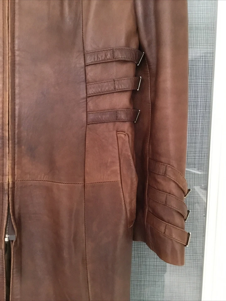Vintage Leather Long brown ladies coat, 12, strapped waist , cuffs, zipped front - Image 2 of 4