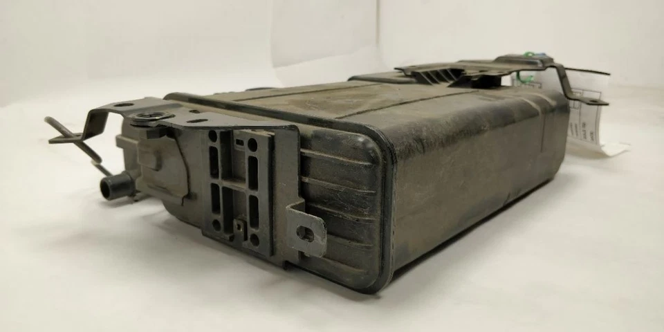 BOTE DE CARBÓN DE VAPOR DE COMBUSTIBLE 77740-24100 2016 LEXUS RC F SPOR Foto 3 de 4