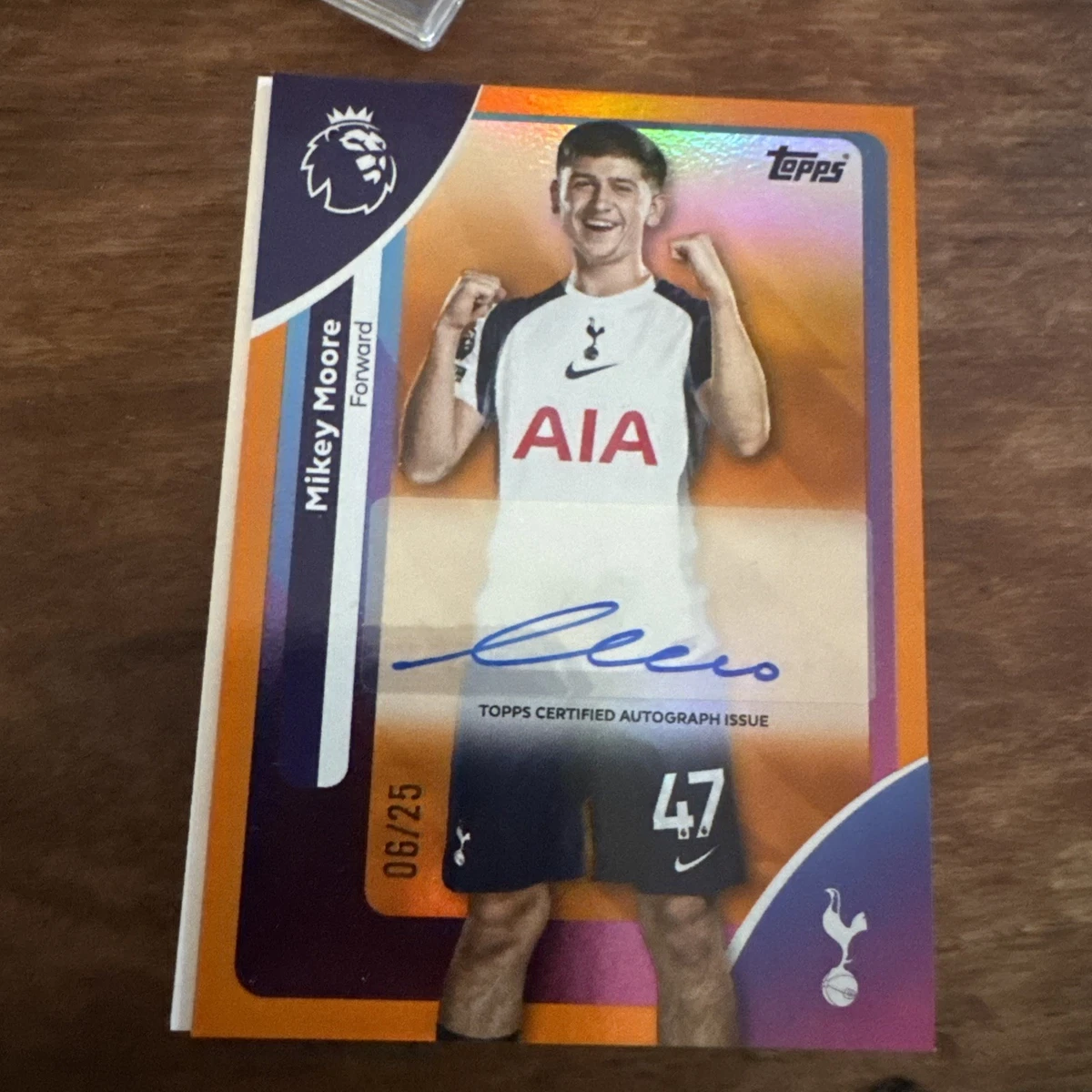 Topps Soccer Tottenham Hotspur Autographed Sports Trading Cards