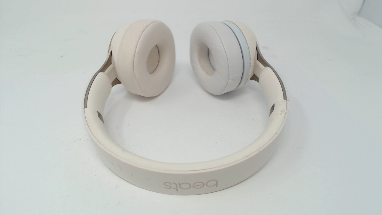 Beats Solo Pro A1881 Ivory Wireless Headphones LEFT EARPAD/NICKED