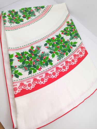 Vintage Christmas Tablecloth Oval Holly Floral Fabric 60x90" - Picture 15 of 17