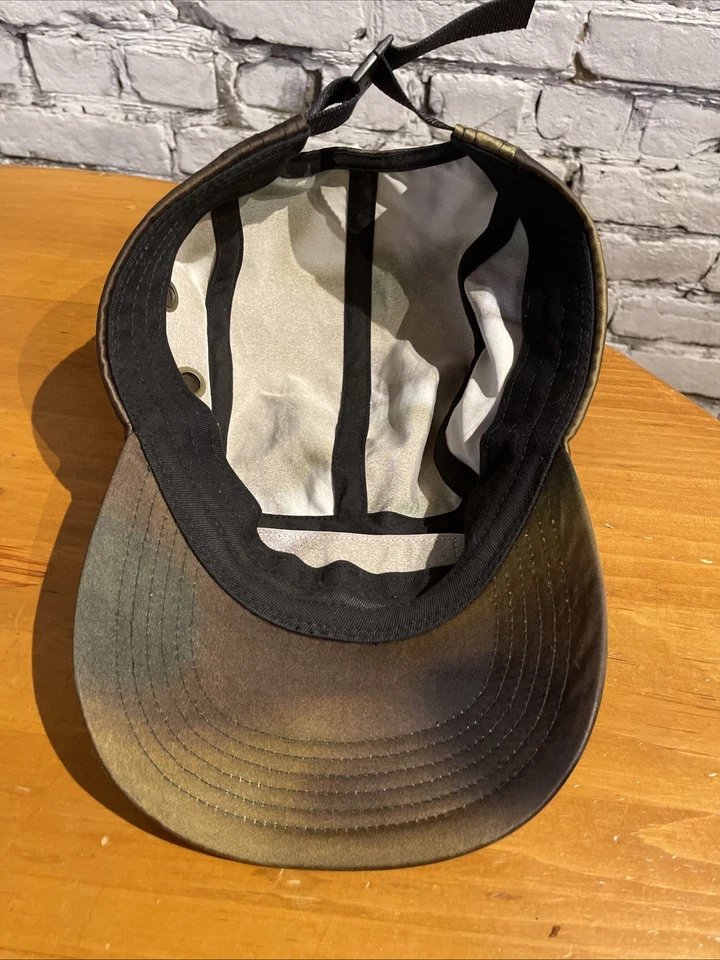 Supreme缎面迷彩露营帽 — 第 3/3 张图片