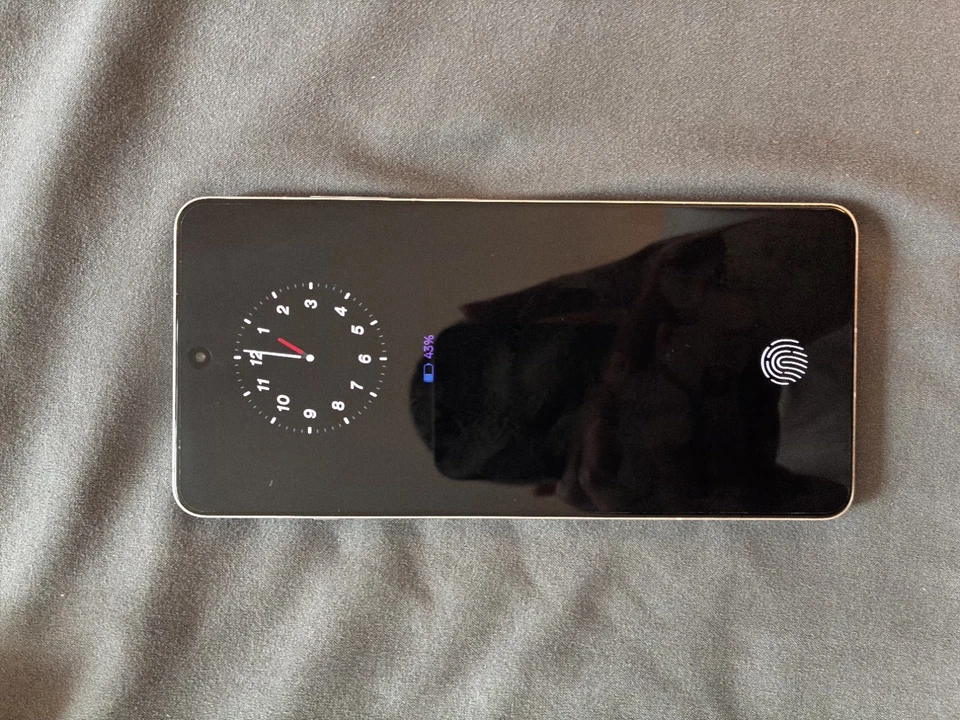 Smartphone OnePlus Triple Cámara 50MP Sony LYT-700 2x Zoom Óptico Foto 3 de 4