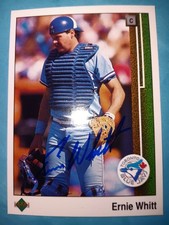 1989 UD #118 ERNIE WHITT Toronto Blue Jays Signed Baseball Card Autograph