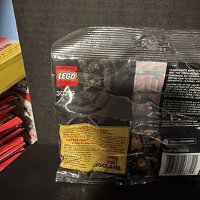 LEGO The LEGO Ninjago Movie: Quake Mech 30379 Retired Sealed Polybag