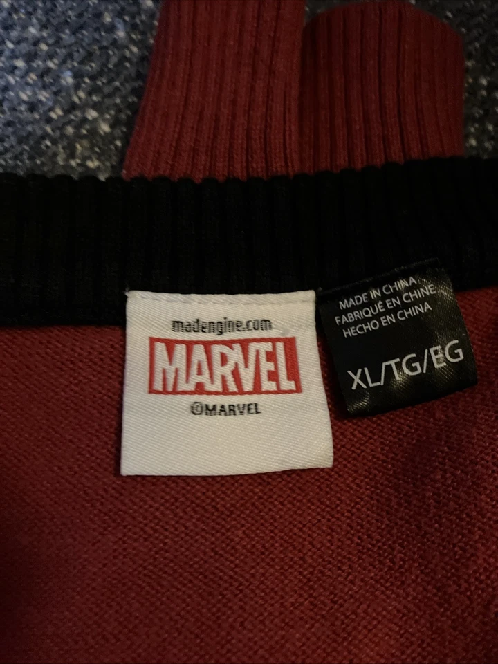 Suéter feo de Navidad XL para hombre Marvel Comics. EXCELENTE estado. Foto 3 de 4