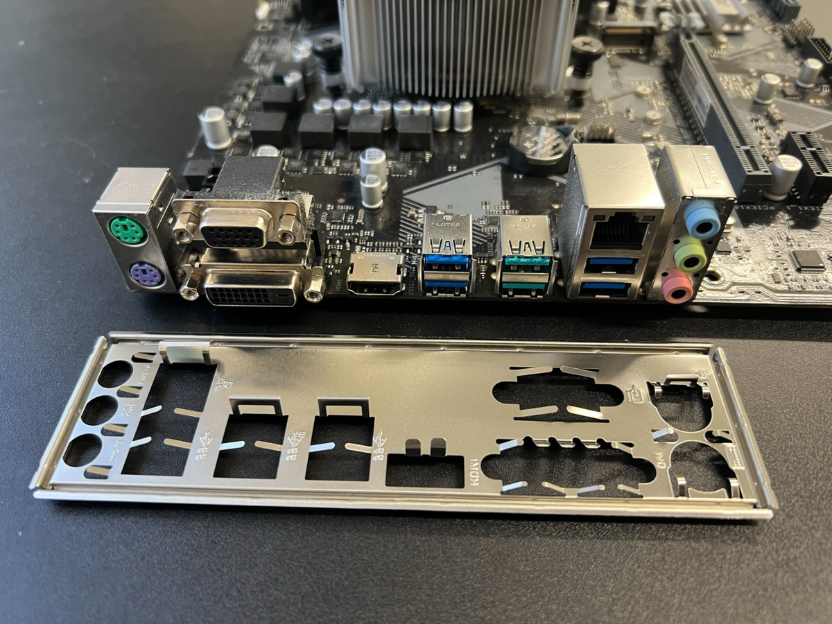 ASUS PRIME B450M-A-AMD Ryzen 5 2600X@3.6GHz 16GB DDR4 Ram Micro
