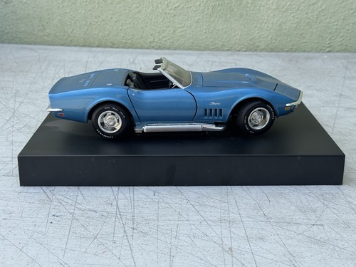 Revell 69 Chevrolet Corvette Convertible Die Cast 1:18 Blue Streak 1995 Limited - Picture 12 of 16