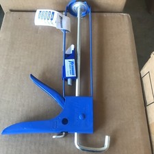 New Newborn Caulk Buddy CAULKING GUN Professional Steel Finishing Tool 111-CB