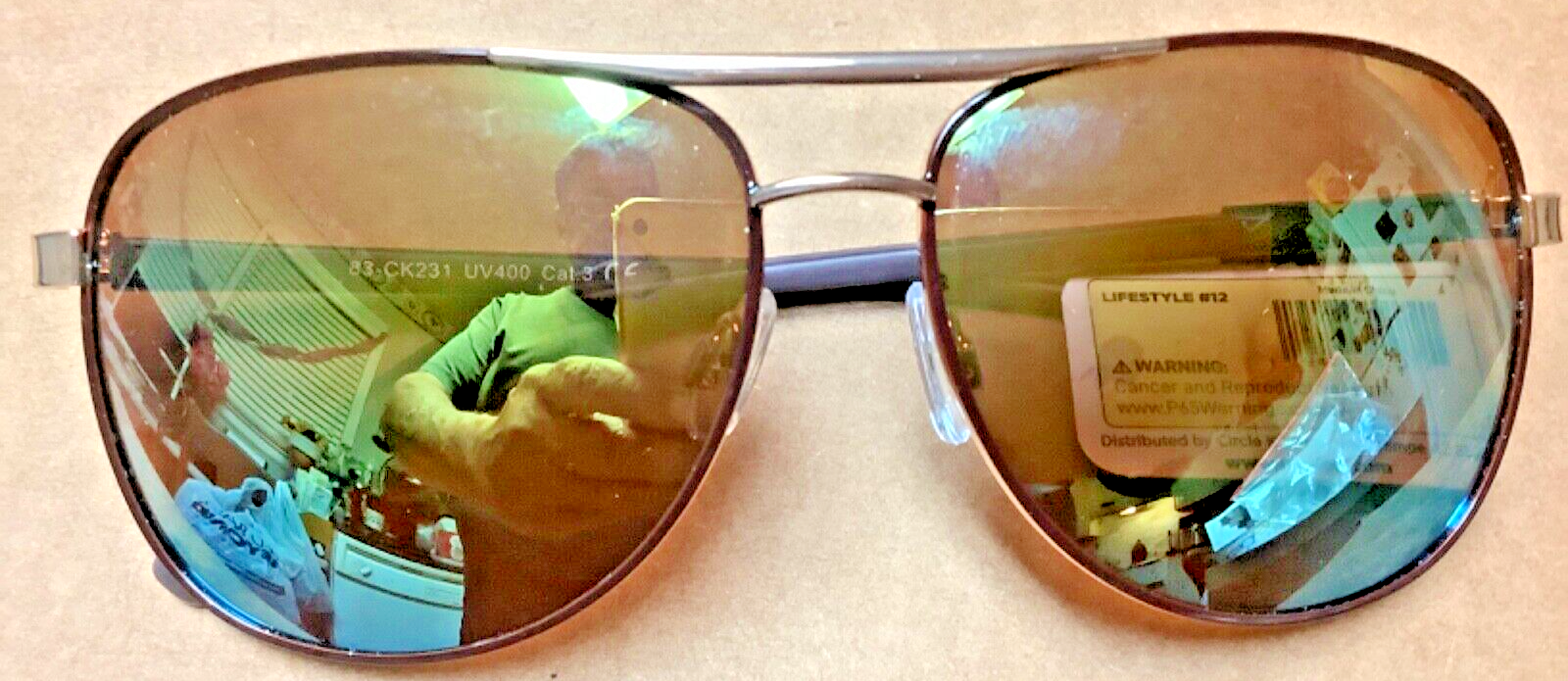 LARGE AVIATOR SUNGLASSES WITH MIRROR LENS SILVER/BLACK FRAME TOP COP Lifestyle-image