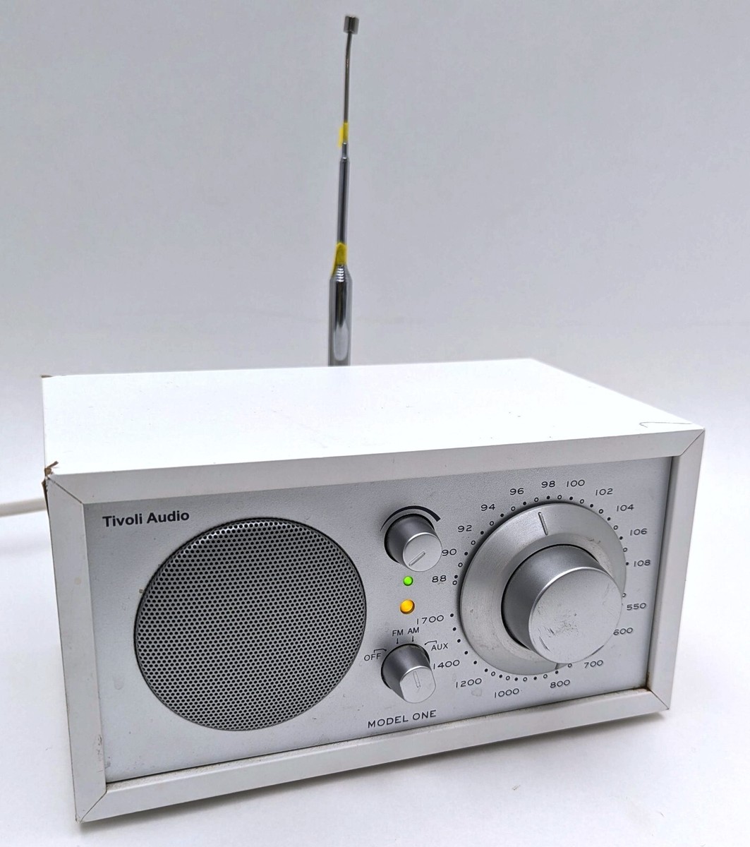 Tivoli Audio Model One Henry Kloss Design White & Silver AM Tivoli Audio Model One Henry Kloss Design White & Silver AM