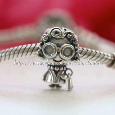 Authentic Sterling Silver Charm Mrs. Wise 798014EN190