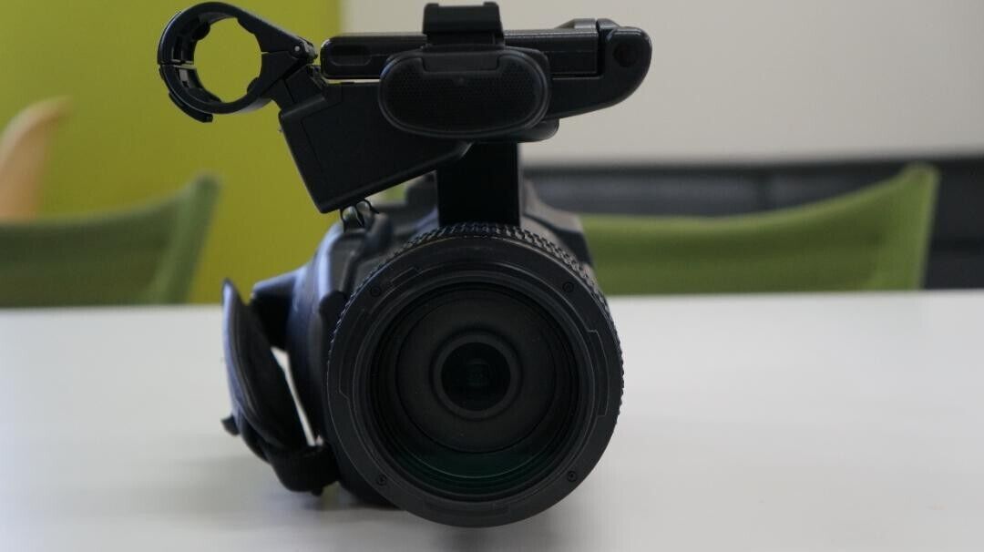 SONY HDV Camcorder HVR-Z5J Professional Camcorder 29.5mm SONY HDV Camcorder HVR-Z5J Professional Camcorder 29.5mm