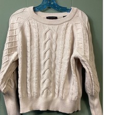 TAHARI Cream Cable Knit Sweater Women Size Medium Raglan Sleeve Textured Soft