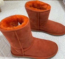 NEW UGGs Classic Short 5825 Hong Sheepskin Suede Boots Rare Women  s Size 6
